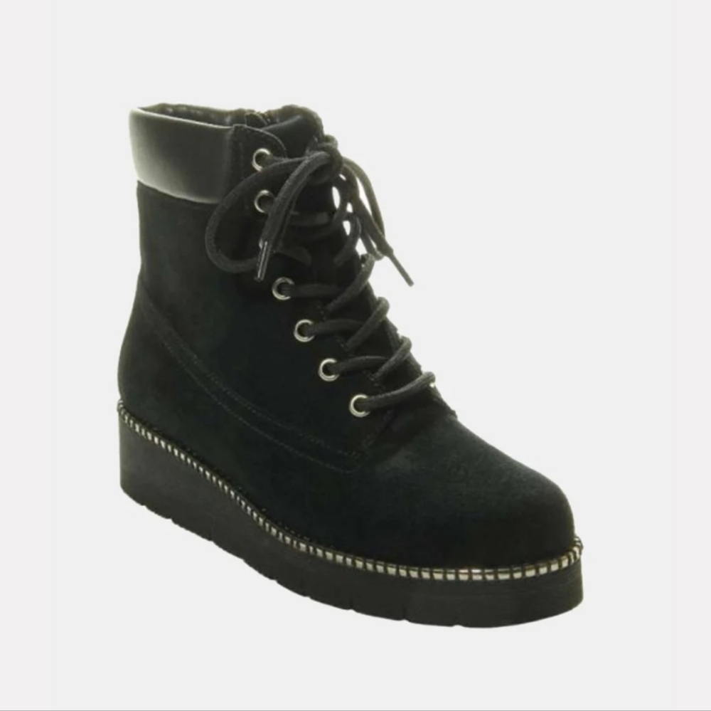 Vaneli Zeno Water Resistant Black Lace up Boots with zipper entry, Sz 9